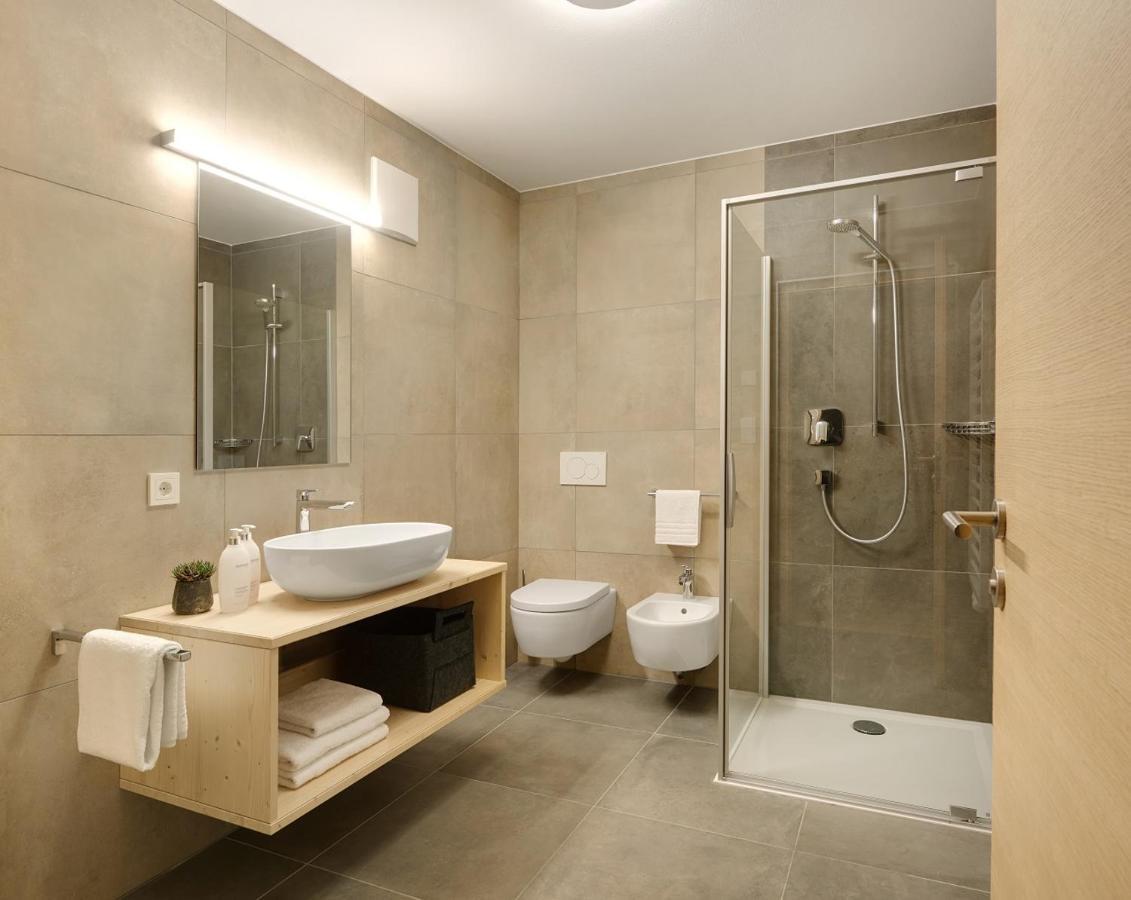 Ariala Apartments ฟัลเซส ภายนอก รูปภาพ